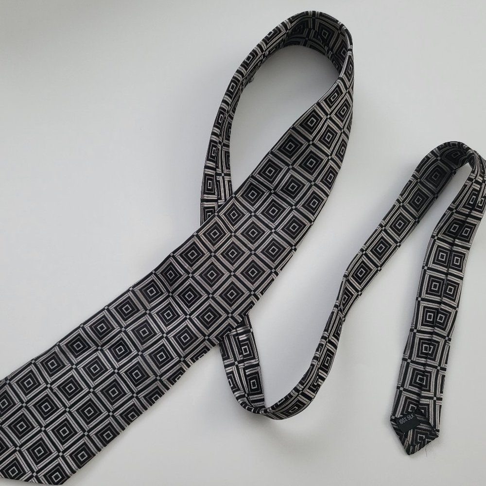 Black/Silver Square pattern Tie
